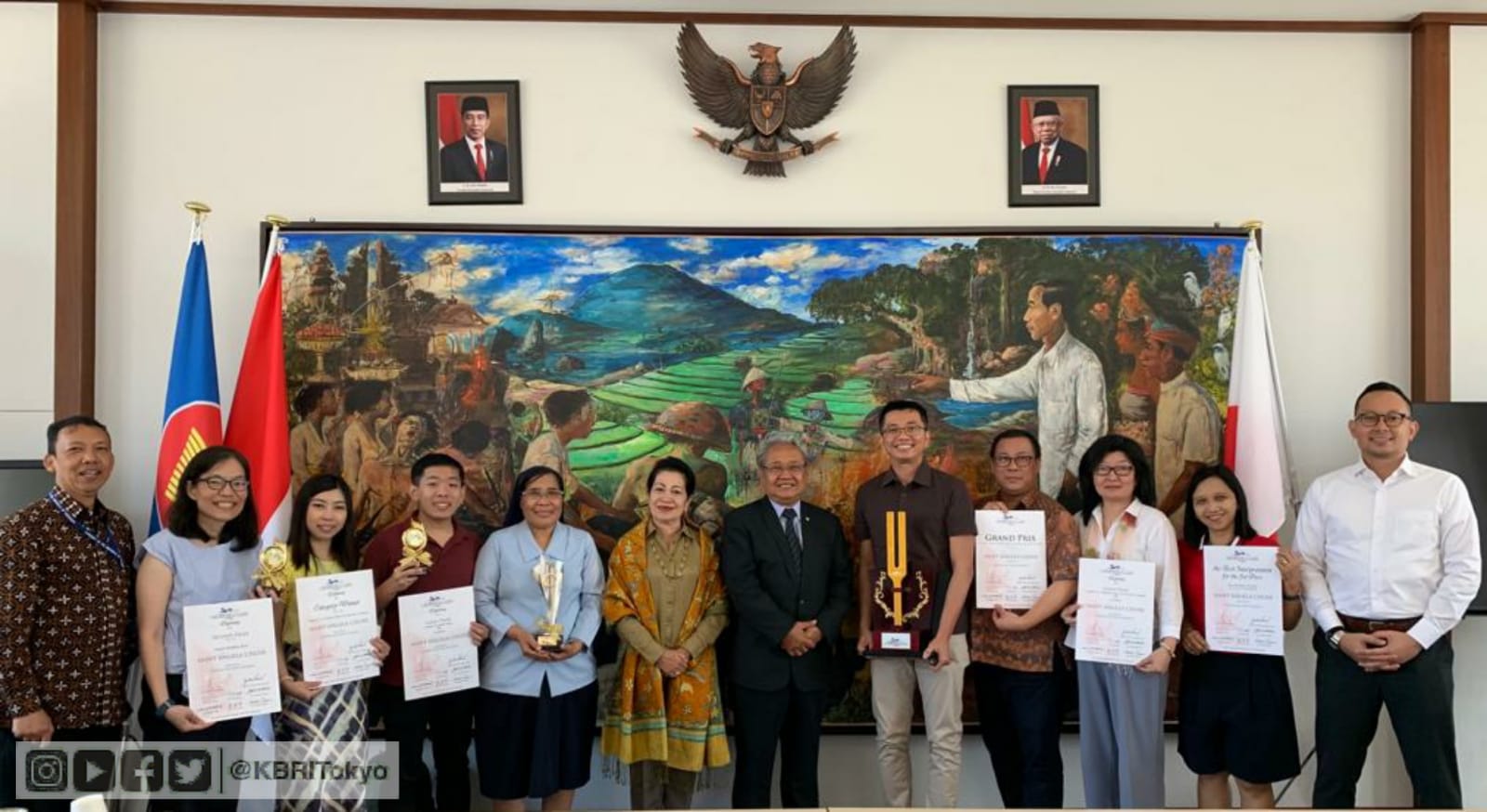 Enam tim paduan suara Indonesia yang meraih juara dan penghargaan di 5th Tokyo International Choir Competition (TICC)