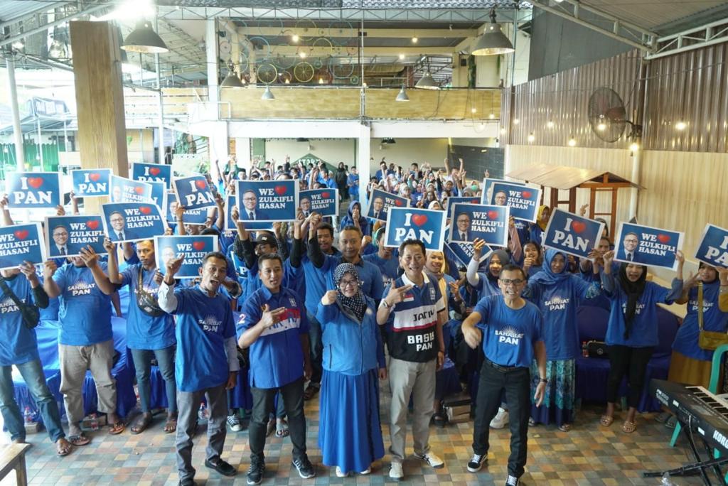  Partai Amanat Nasional memberi ruang generasi muda untuk berkembang dan belajar berpolitik melalui Barisan Muda PAN.