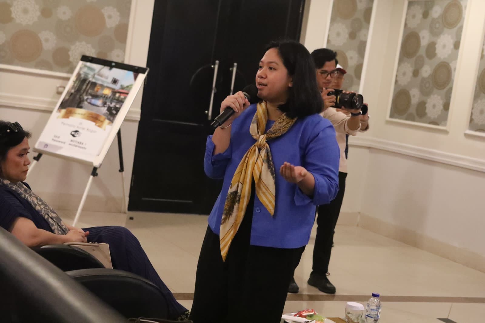 Duta Kuliner Indonesia dan pegiat UMKM, Nadja Azzura Tohir menjadi narasumber seminar kebijakan hilir migas.