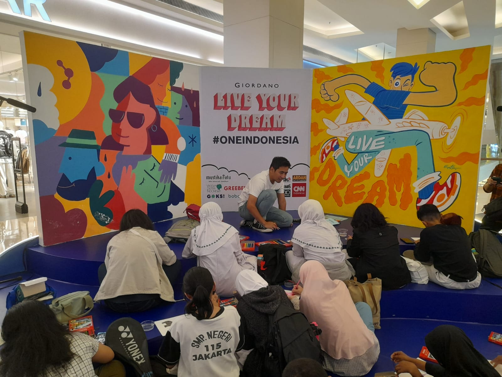 Kampanye #OneIndonesia: Live Your Dream dari Giordano untuk menyemarakkan HUT RI ke-78.