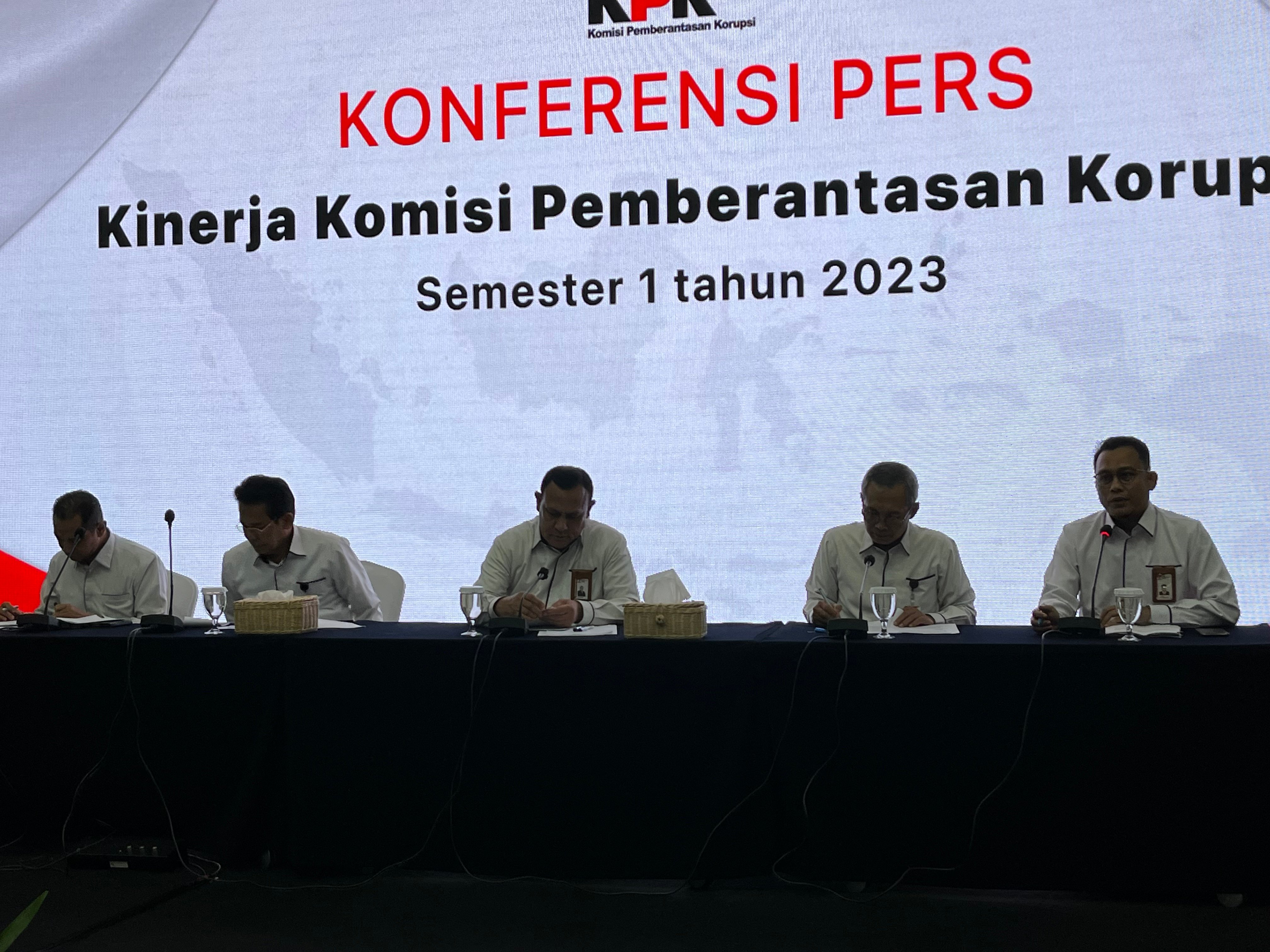 Buronan korupsi pengadaan KTP-el, Kirana Kotama, ternyata memiliki nama lain. 