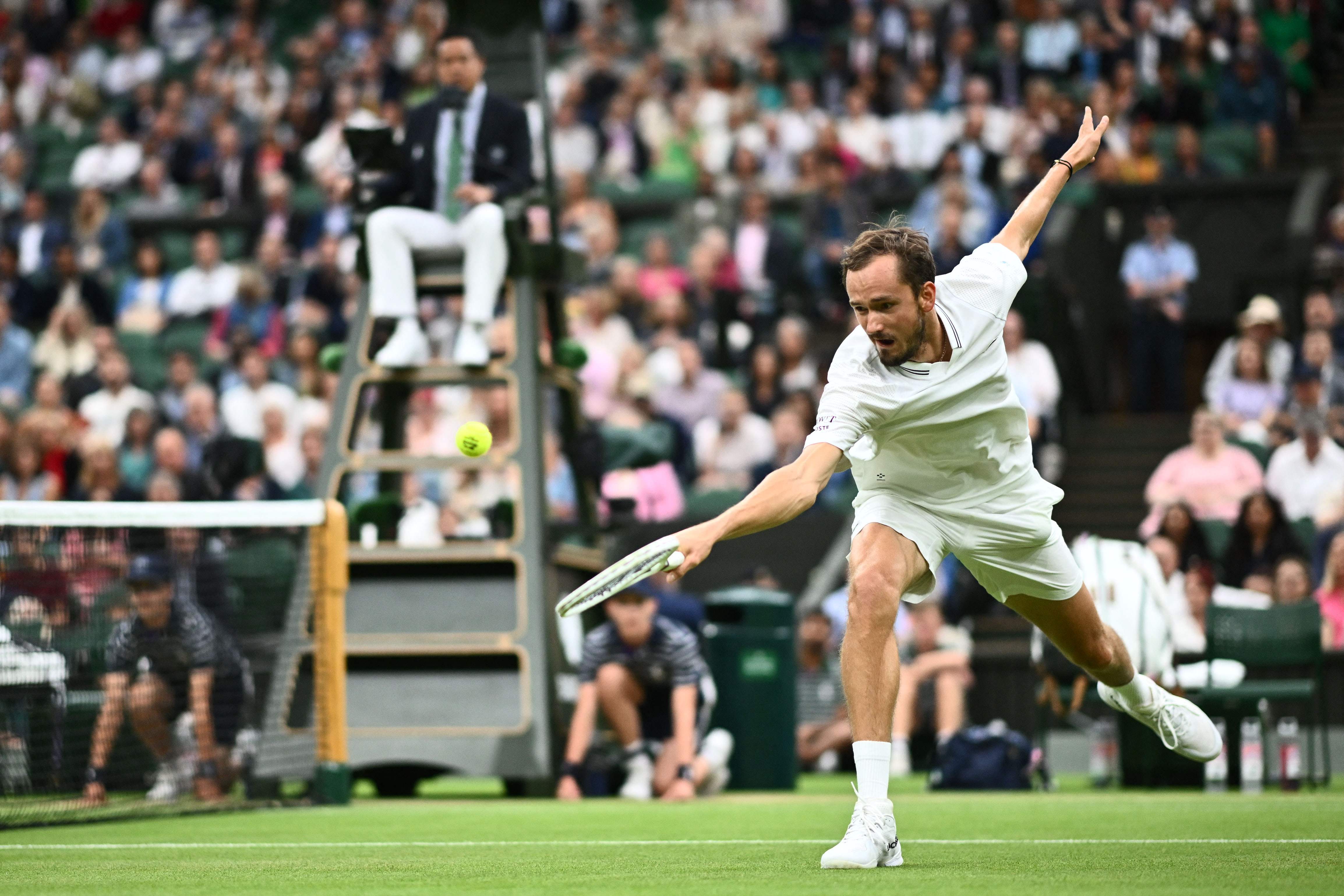 Medvedev Mengaku Senang Kembali ke Hardcourt