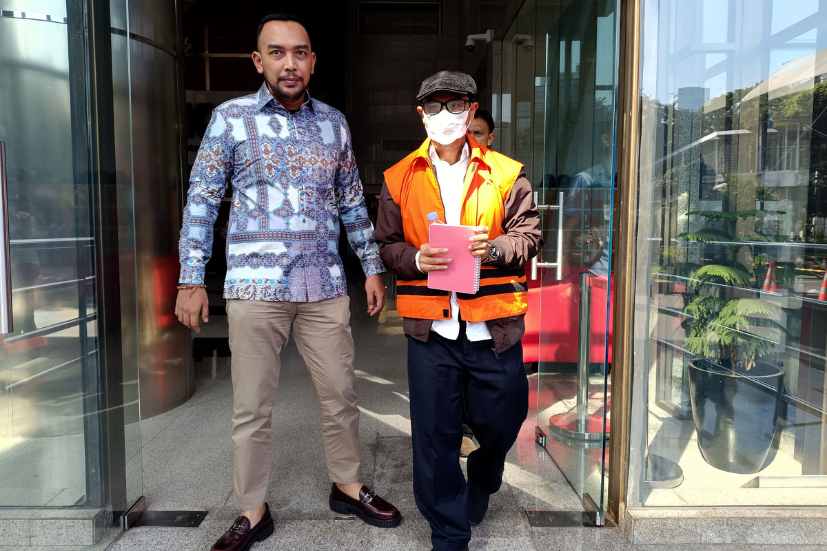 Terdakwa hakim agung non aktif Gazalba Saleh setelah divonis bebas hakim PN Bandung.