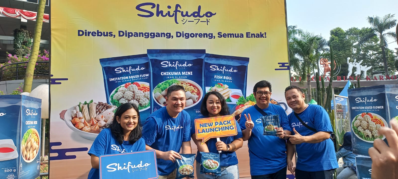Brand Shifudo meluncurkan kemasan baru Shifudo melalui launching event di area FX Senayan Car Free Day Jakarta, Minggu (27/8).