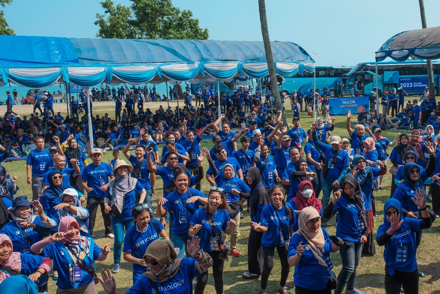 Kumpulkan Ribuan Penjahit, Texology Raih Rekor MURI 