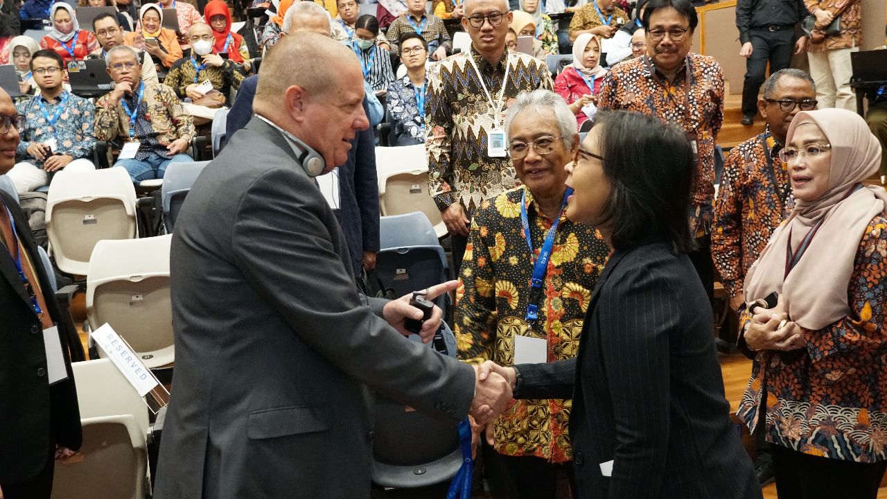 Pentingnya Memperkuat Pendidikan Bisnis Bernuansa Sains Teknologi