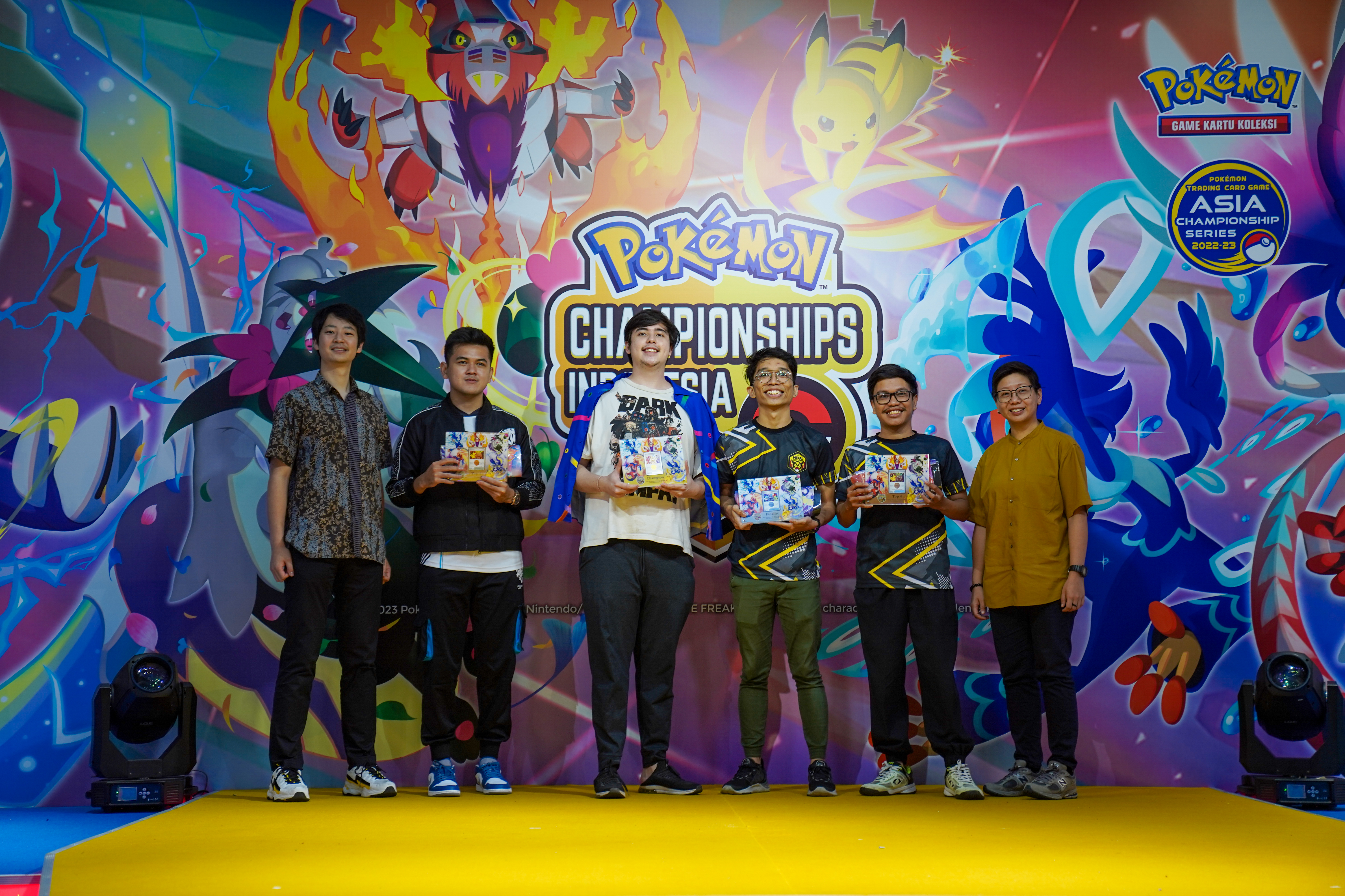 Penyeharan hadiah kepada  Pokémon Championships 2022-23 Indonesia di Jakarta pada Mei lalu.