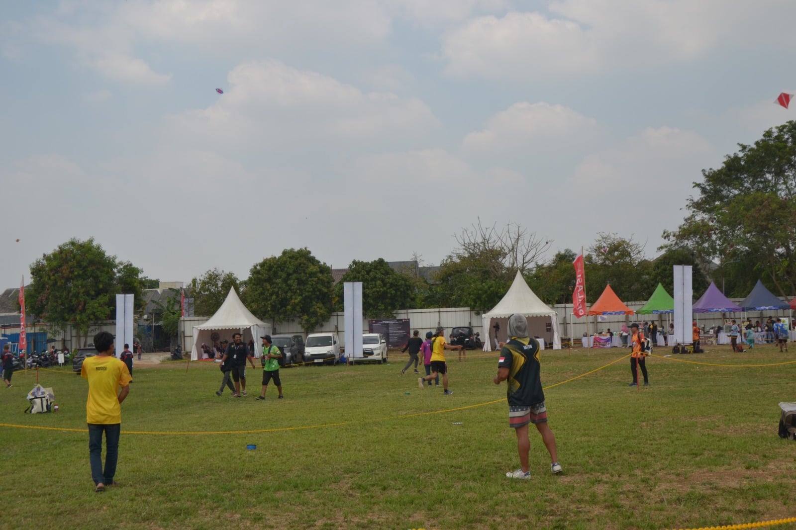 Persatuan Layangan Aduan Seluruh Indonesia ( Perlasi) secara resmi membuka Turnamen Layangan Aduan Piala Menpora Kejurnas 2023.