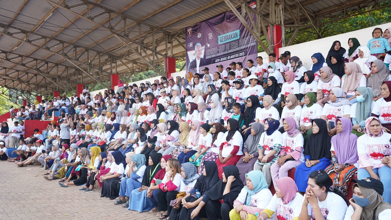 Sahabat Ganjar Perkuat Bisnis di Era Digital dan Gelar Promosi Kesehatan di Bekasi