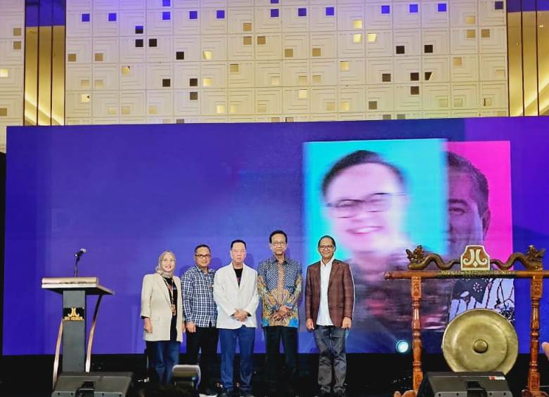 The 1st Indonesia Insurance Summit pada 23-25 Agustus 2023 dan dibuka Gubernur DIY Sri Sultan Hamengkubuwono X sukses digelar.