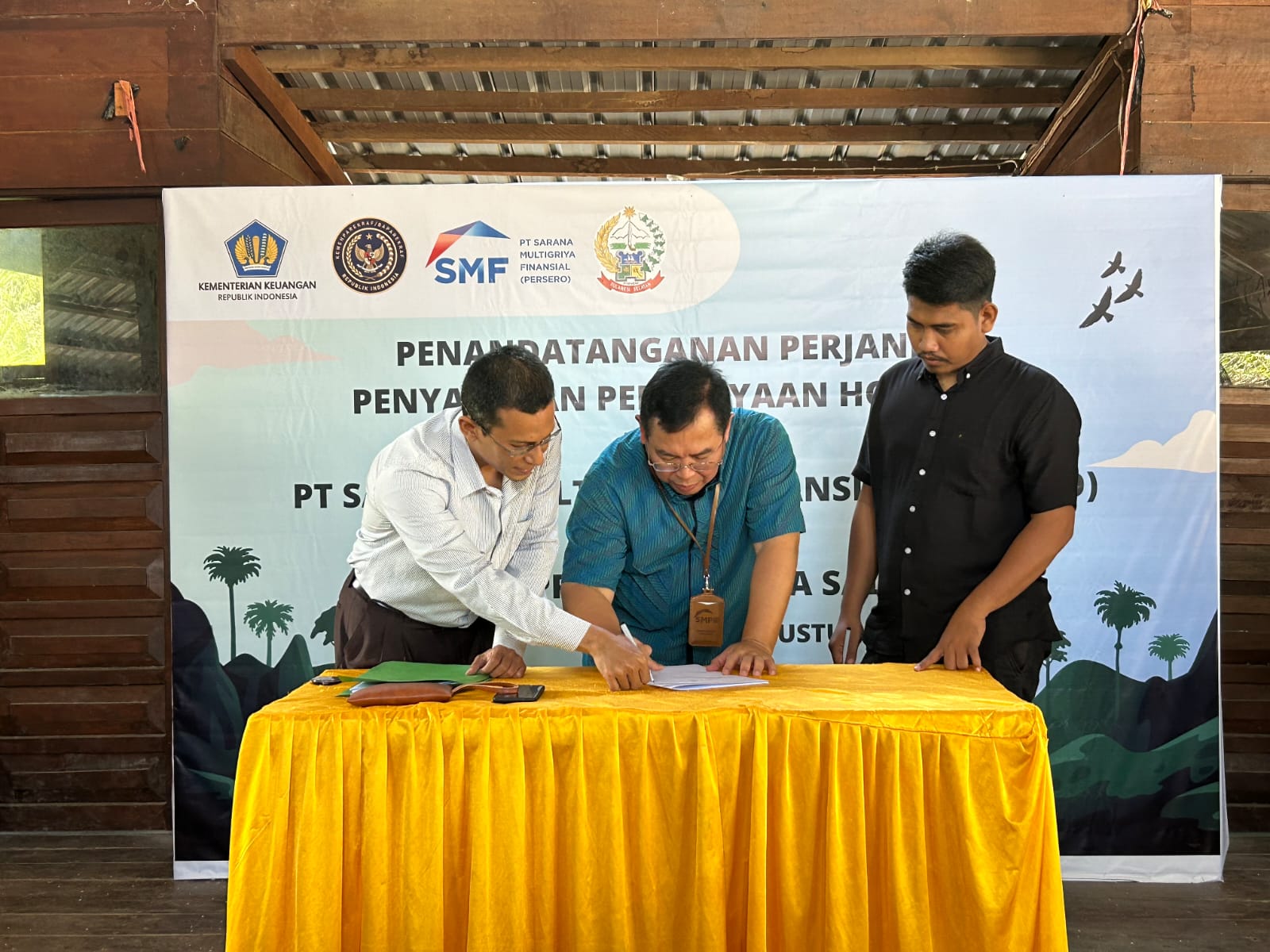 Penandatanganan perjanjian pembiayaan Homestay di Desa Salenrang