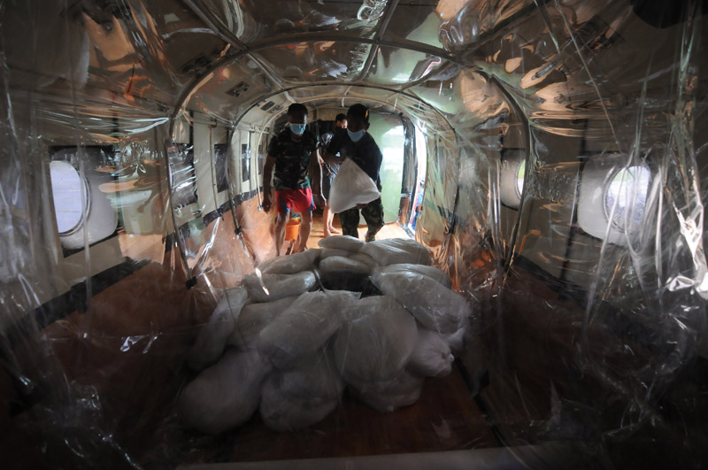 Selama 24 hari, Teknologi Modifikasi Cuaca (TMC) untuk mencegah karhutla akan dilaksanakan di Riau dan Kalimantan.