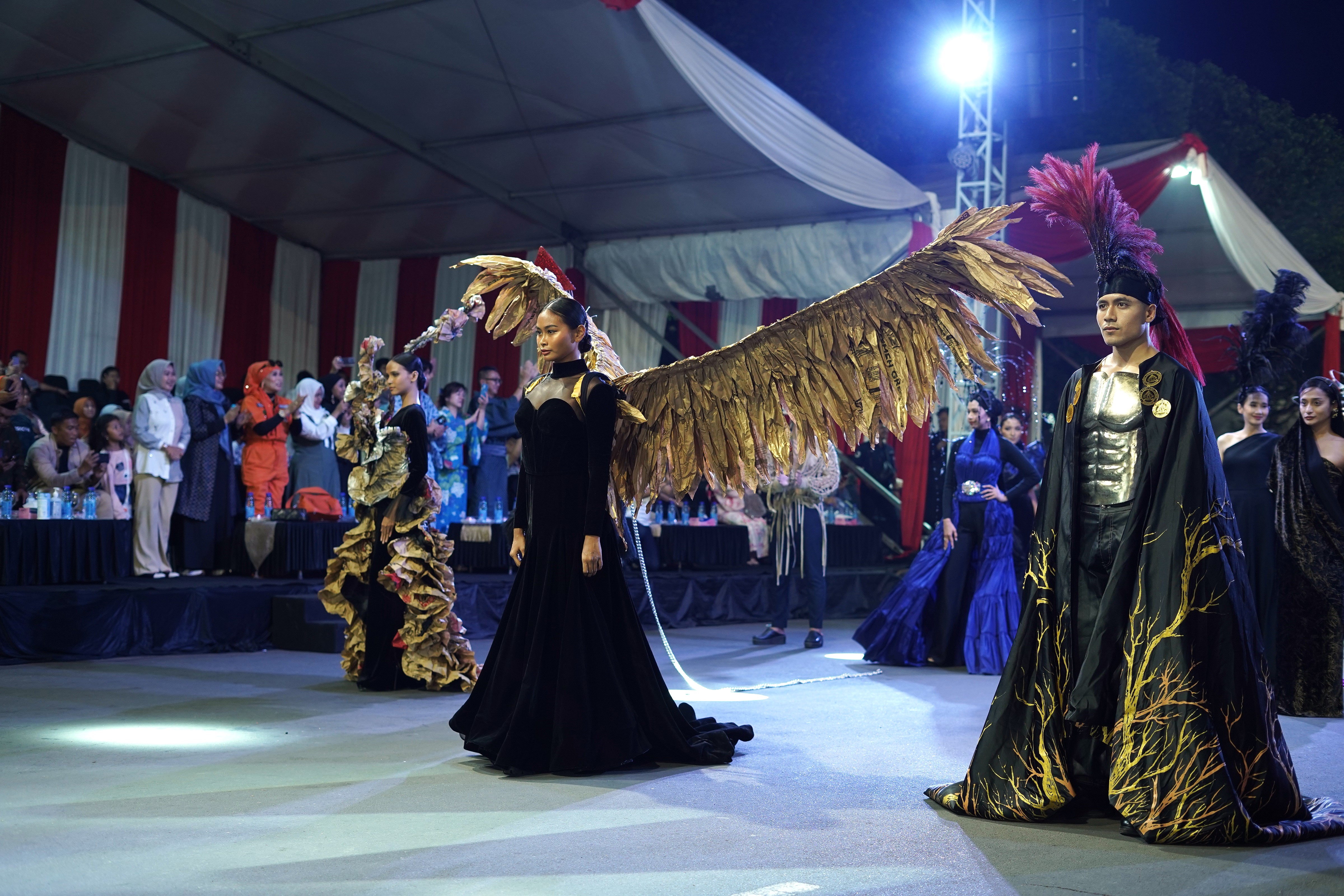 Gandeng Bubah Alfian, Semen Gresik Siap Tampil di Jember Fashion Carnaval 