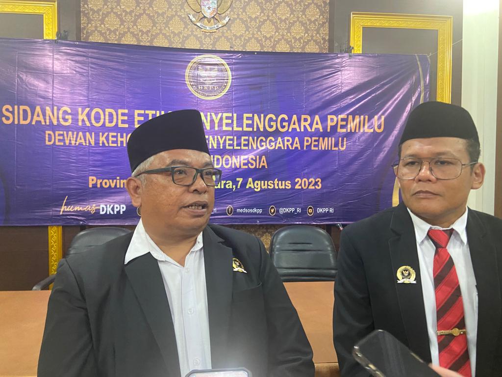 Anggota majelis hakim sekaligus Tim Pemeriksa Daerah (TPD) Provinsi Sumatera Utara, Yulhasni