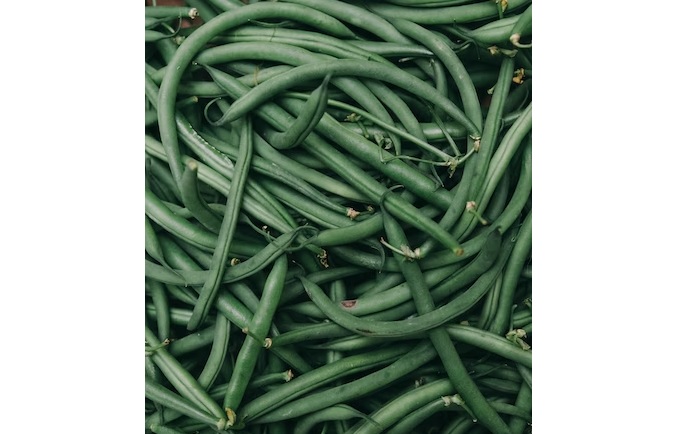 Buncis disebut kaya akan triptofan, asam amino esensial yang membantu memproduksi serotonin, hormon penstabil suasana hati.