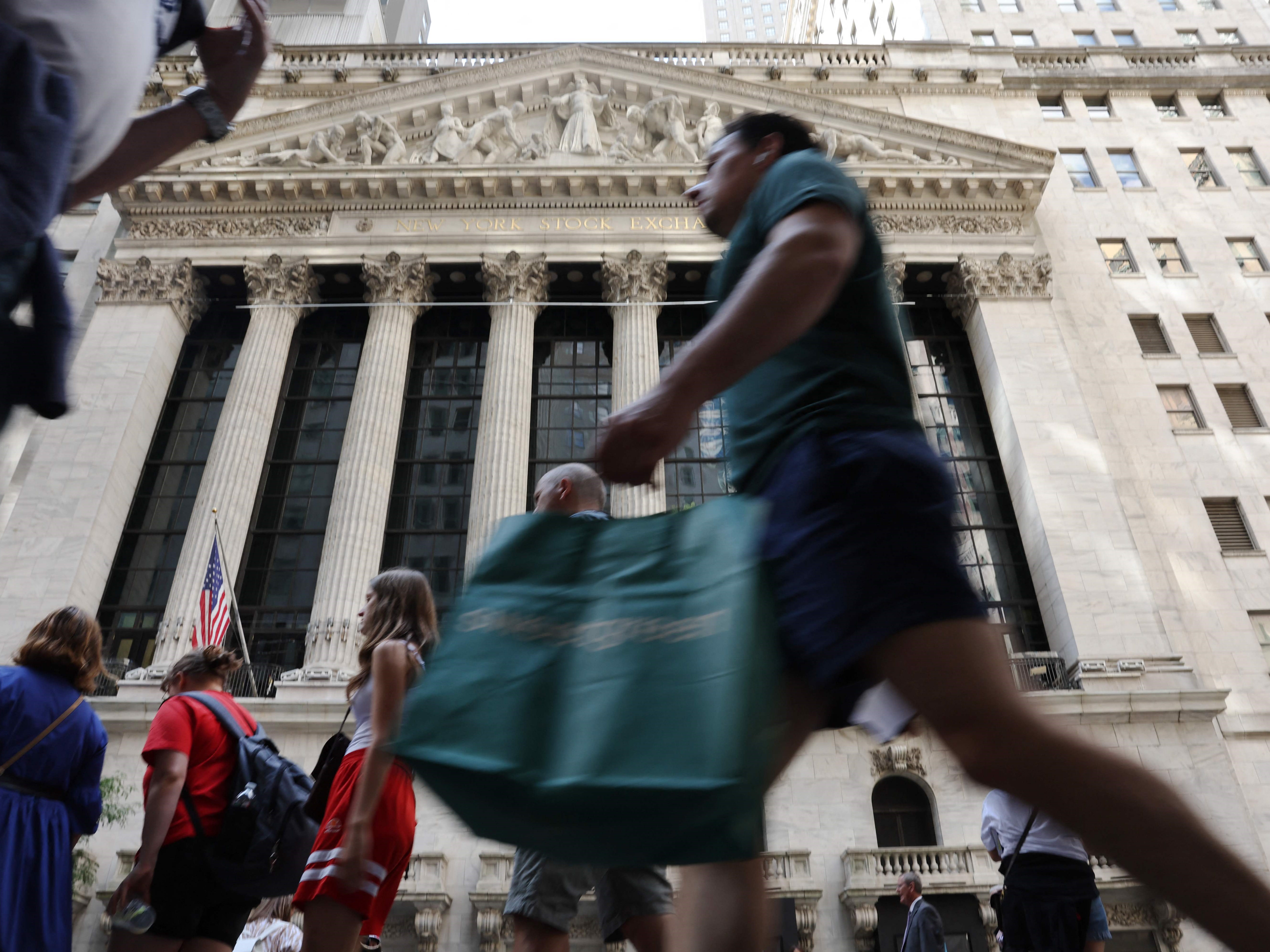 Pertumbuhan Sektor Jasa Amerika Serikat Lebih Lambat pada Juli