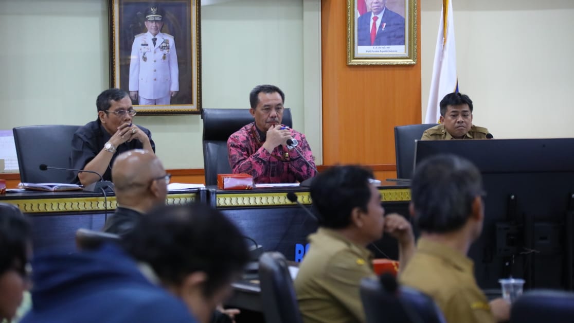 Kepala BSKDN Kemendagri Yusharto Huntoyungo di Rapat Evaluasi Kinerja dan Anggaran BSKDN