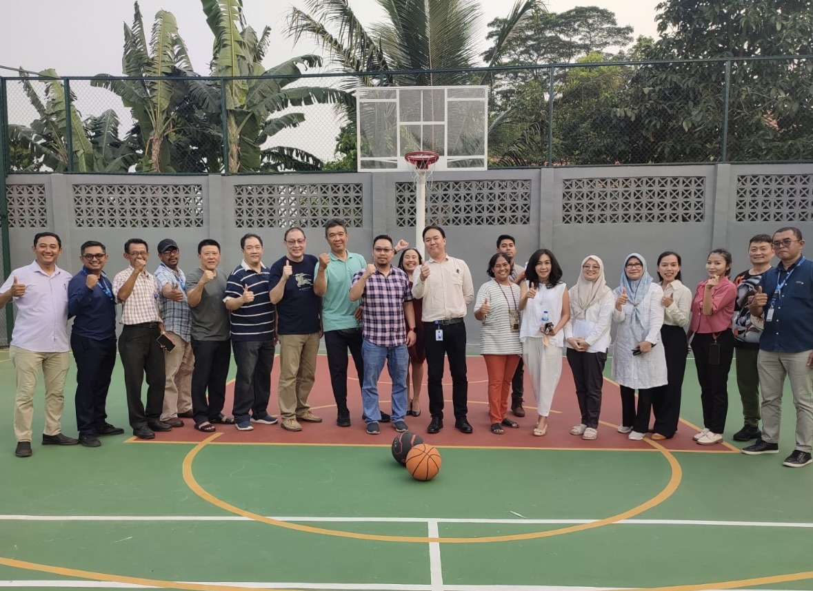penyeragan fasilitas olahraga kepada warga klaster di Gading Serpong