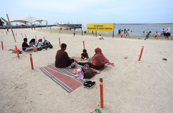 Kawasan wisata Taman Impian Jaya Ancol.