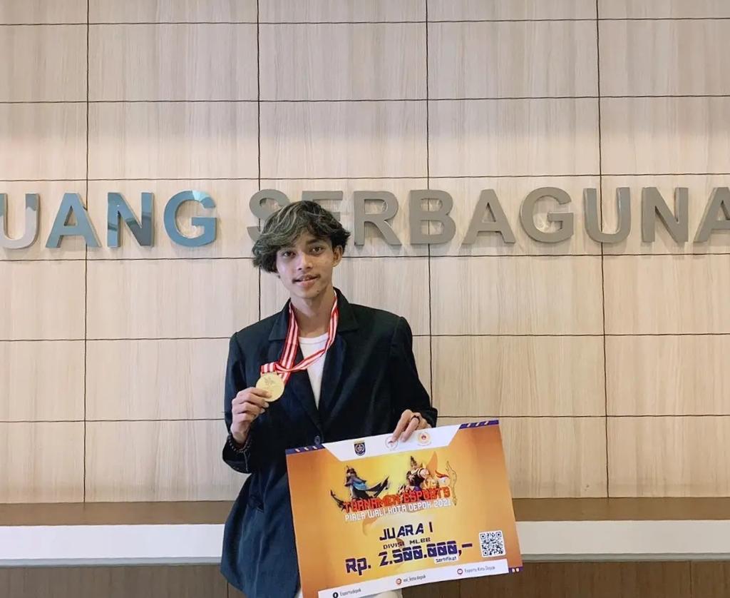 Influencer, Tiktoker, dan pemain game, Rizki Muhammad Fadil.