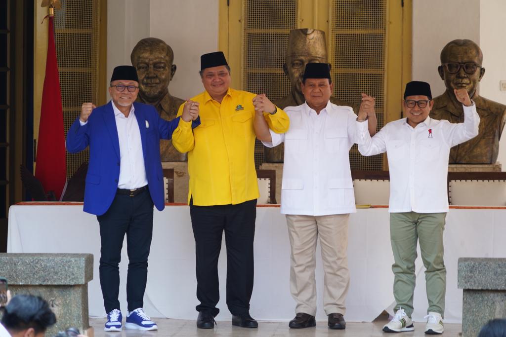 Acara deklarasi dukungan untuk calon presiden (capres) Prabowo Subianto yag dihadiri Ketua Umum Partai Golkar, PAN, dan PKB. Minggu (13/8).