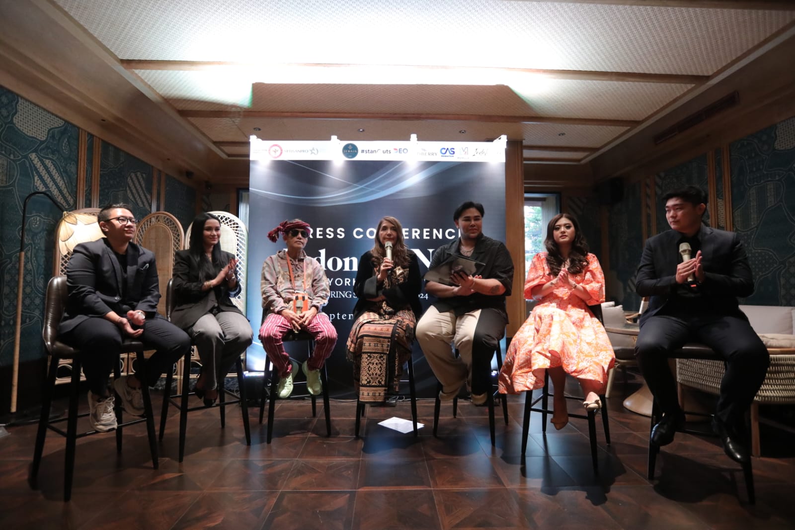 Desainer yang bakal tampil di New York Fashion Week The Shows