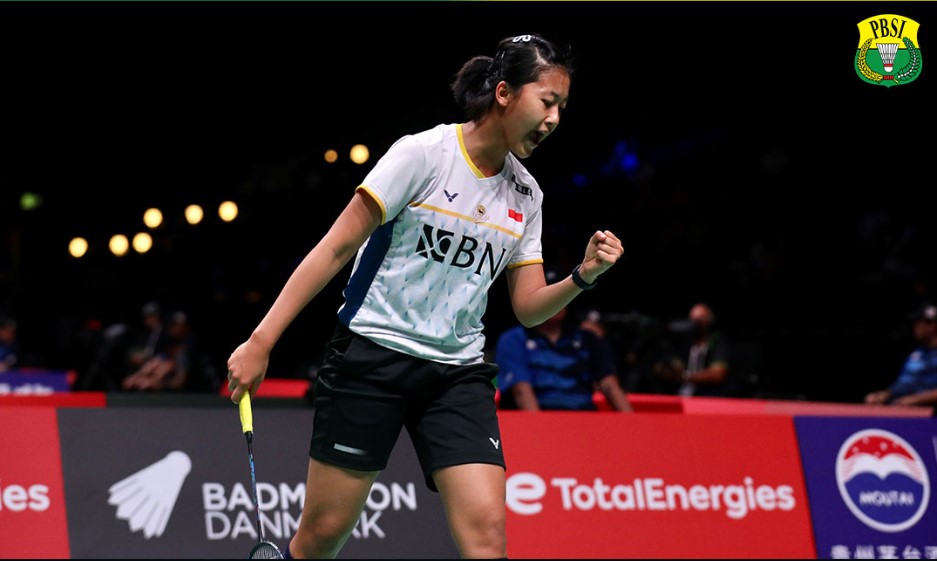 Putri KW Bersyukur Melaju ke Putaran Kedua Kejuaraan Dunia Bulu Tangkis