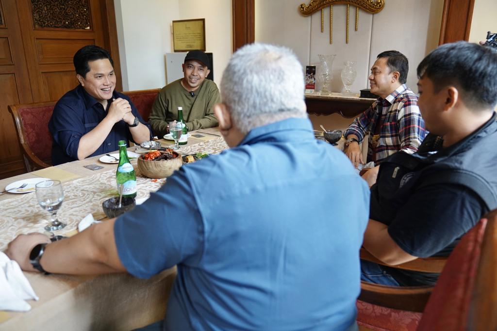 Pertemuan suporter dan Ketum PSSI Erick Thohir