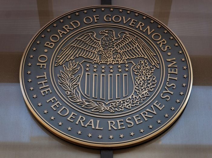 Suku Bunga The Fed Diprediksi Turun pada Semester I 2024