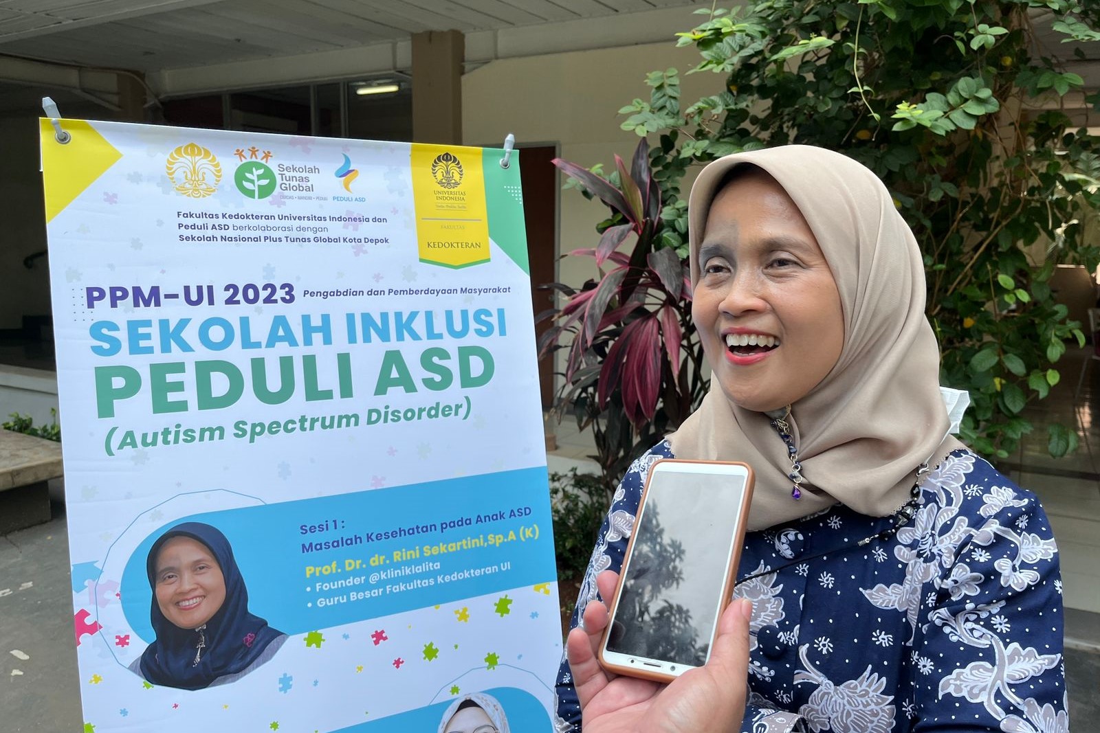 Prof. Dr. dr. Rini Sekartini, Sp.A (K). 