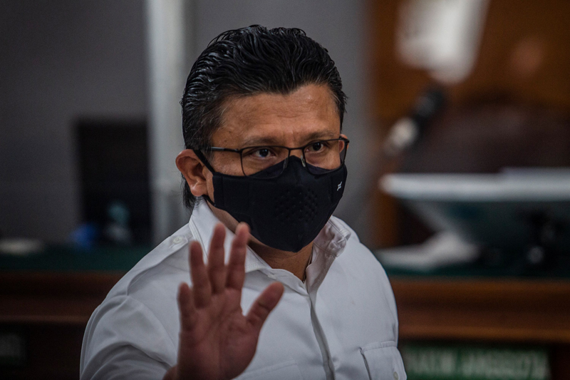 Riwayat hidup Ferdy Sambo yang mengabdi selama 30 tahun di Polri masuk dalam pertimbangan meringankan putusan hakim.