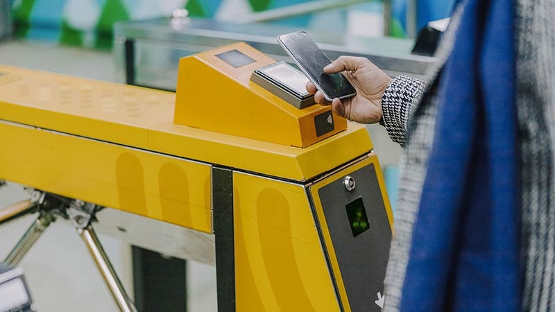 Sebanyak 49% menggunakan empat atau lebih metode pembayaran yang berbeda untuk transportasi setiap bulannya.