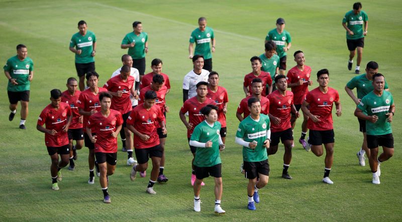 Timnas U-23 Indonesia melakukan latihan jelang Piala AFF U-23.