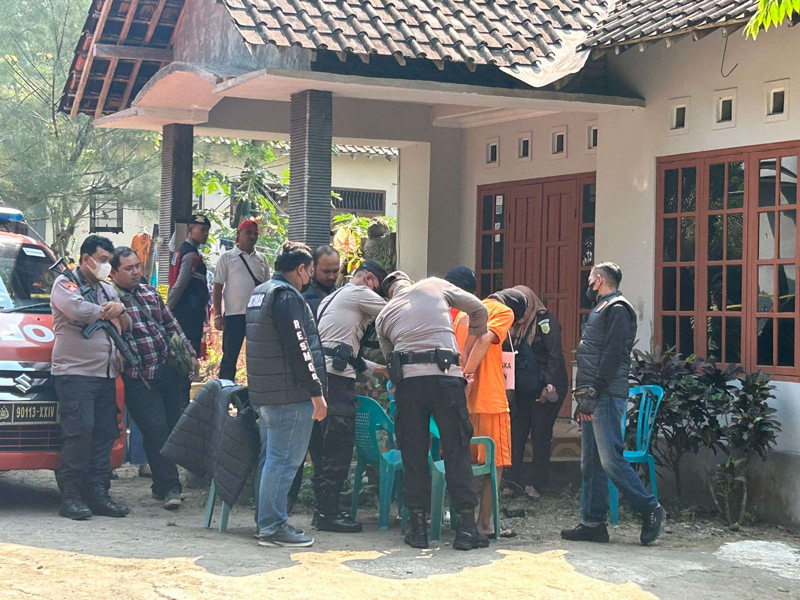 Salah satu adegan rekonstruksi kasus pembunuhan disertai mutilasi di Sleman, DIY.