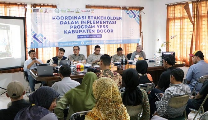  Acara Koordinasi Stakeholder daam Implementasi Program YESS Kabupaten Bogor dibuka Project Manager PPIU Jabar, Aminudin Alfat