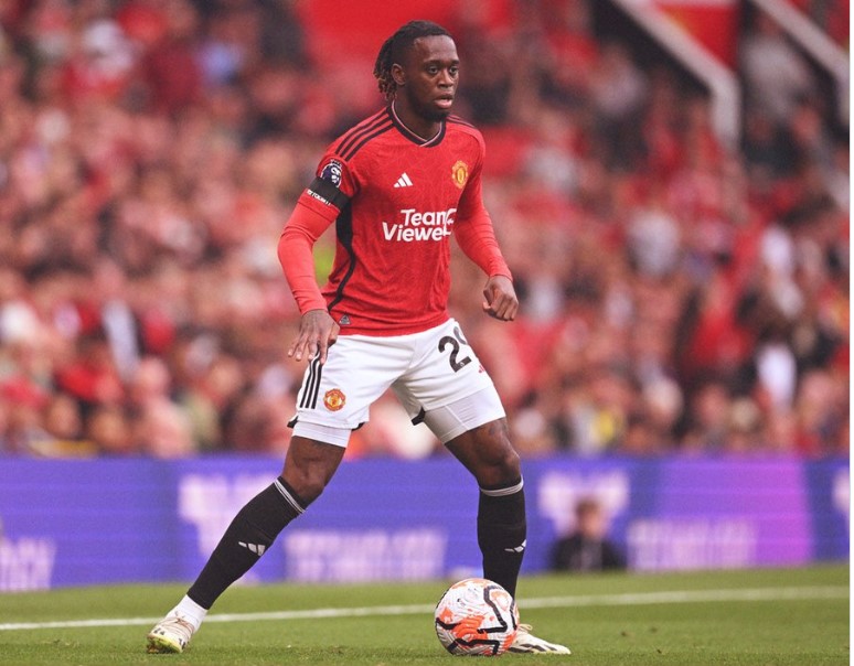 Cedera, Wan-Bissaka Absen Bela MU Selama Beberapa Pekan