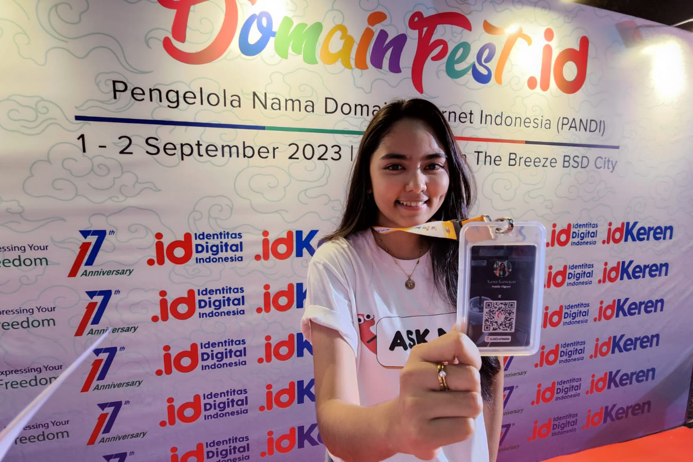 Kartu nama digital TapTap.