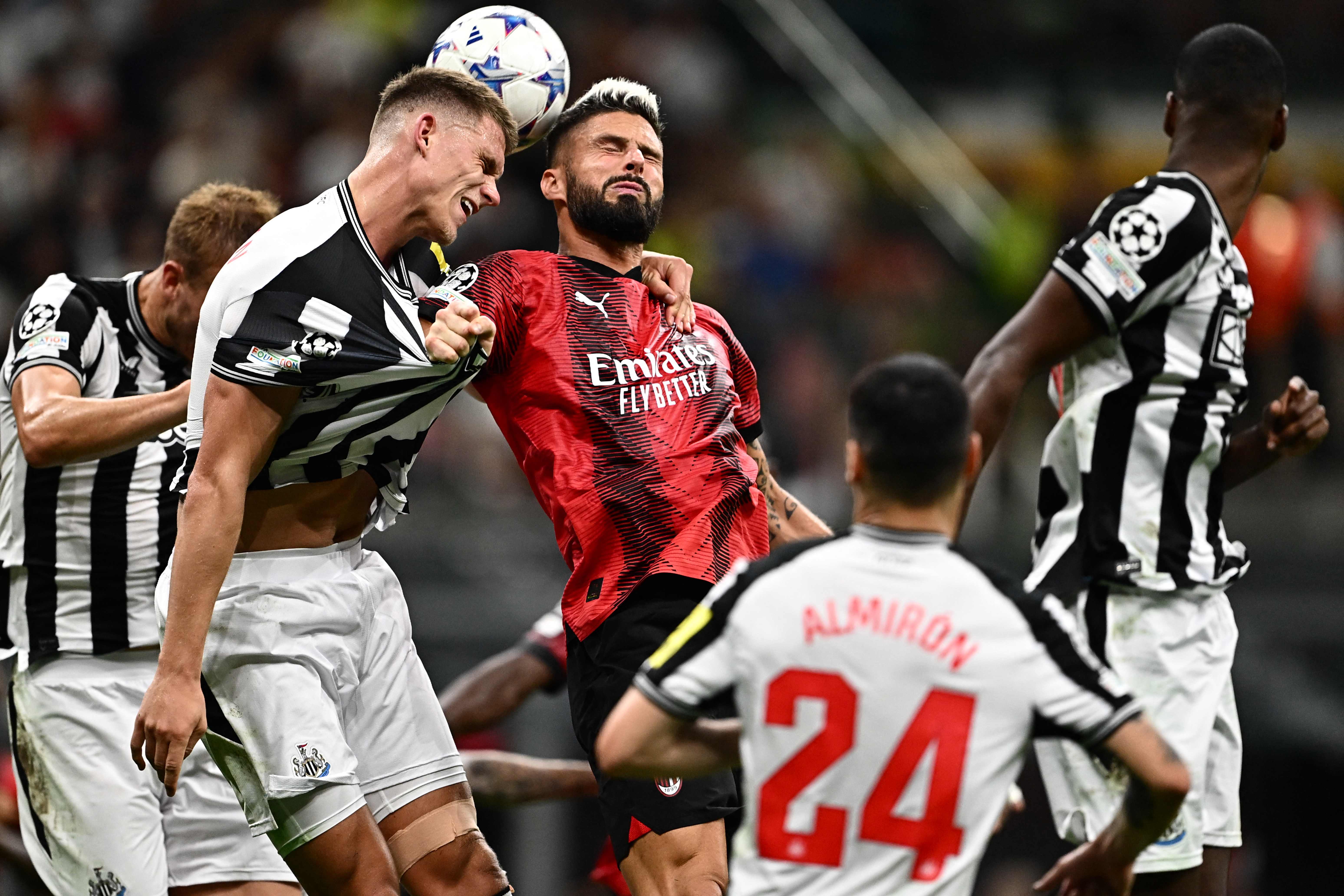 Newcastle Tahan Imbang AC Milan Tanpa Gol