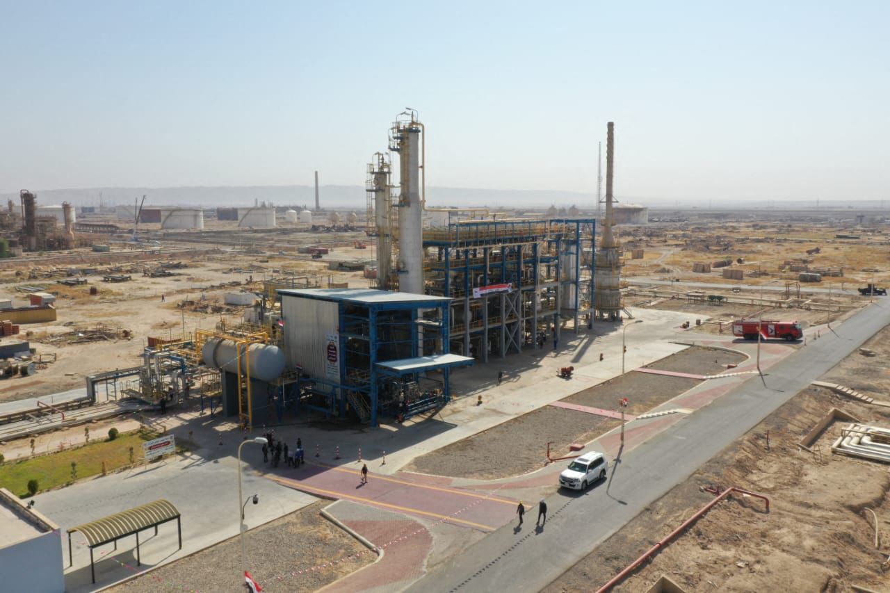 Kilang minyak di Irak.