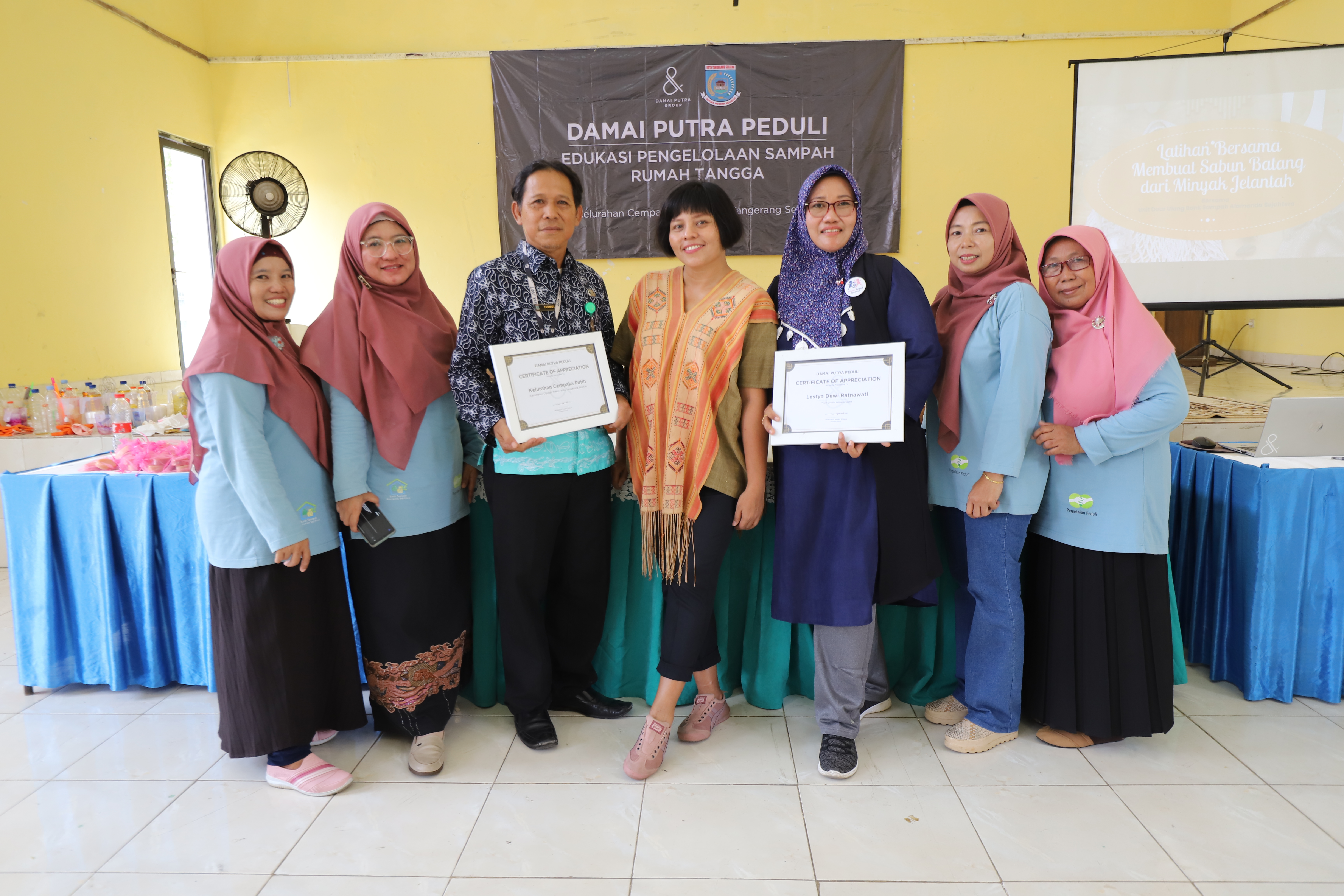 Damai Putra Group melaksanakan CSR berupa pemberdayaan kader posyandu di Kelurahan Cempaka, ecamatan Ciputat Timur, Tangsel.