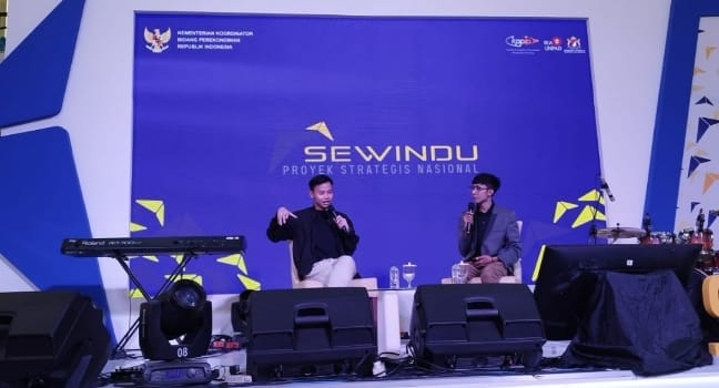 Penggunaan artificial intelligence (AI) sebagai teknologi terkini telah masuk ke hampir seluruh aspek kehidupan, termasuk dunia hukum.