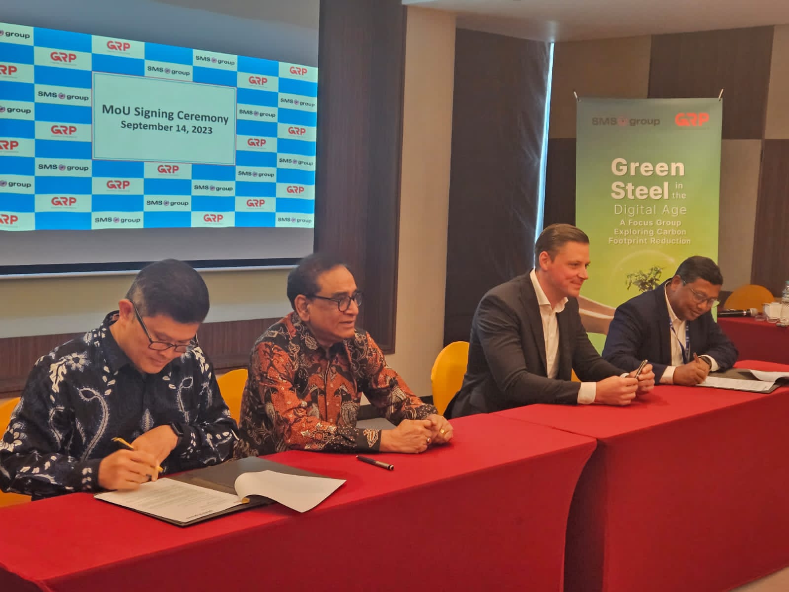 GRP bersama SMS Group menjalin kemitraan dinamis dengan menjadi tuan rumah FGD dan melakukan penandatanganan MoU.