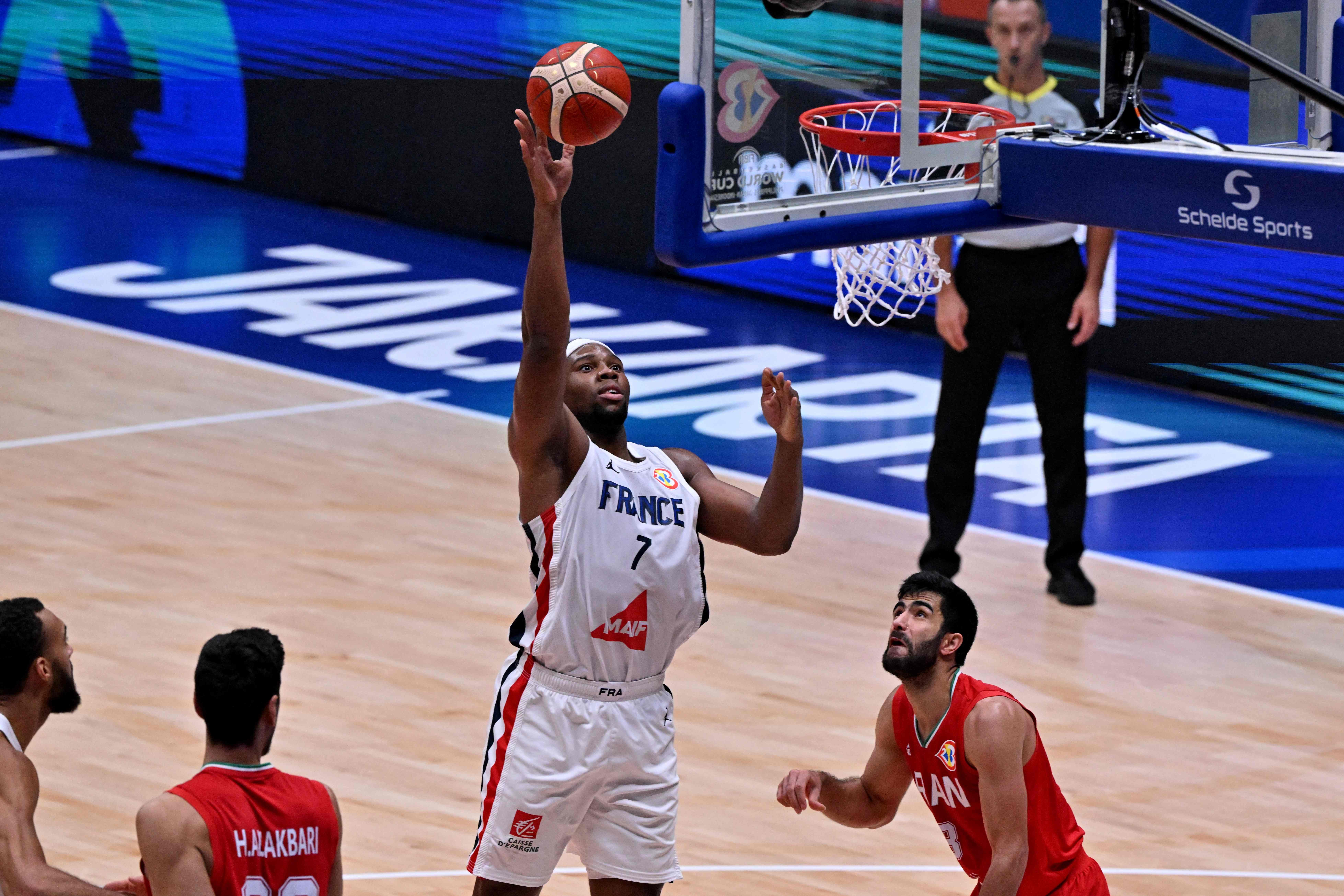 Laga Kejuaraan Dunia Bola Basket antara Prancis dan Iran.
