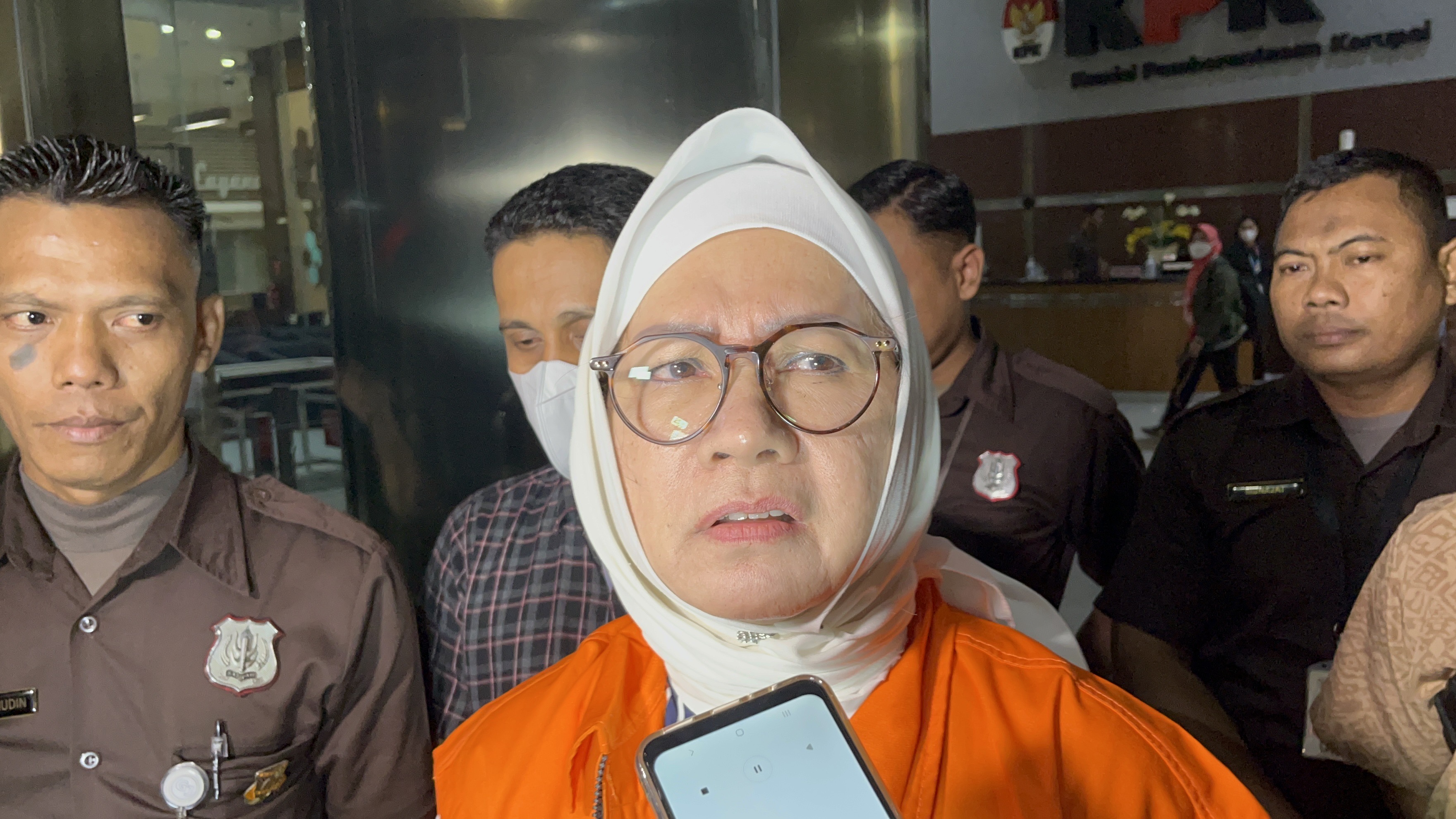Karen Mengaku Hanya Ikuti Perintah Jabatan