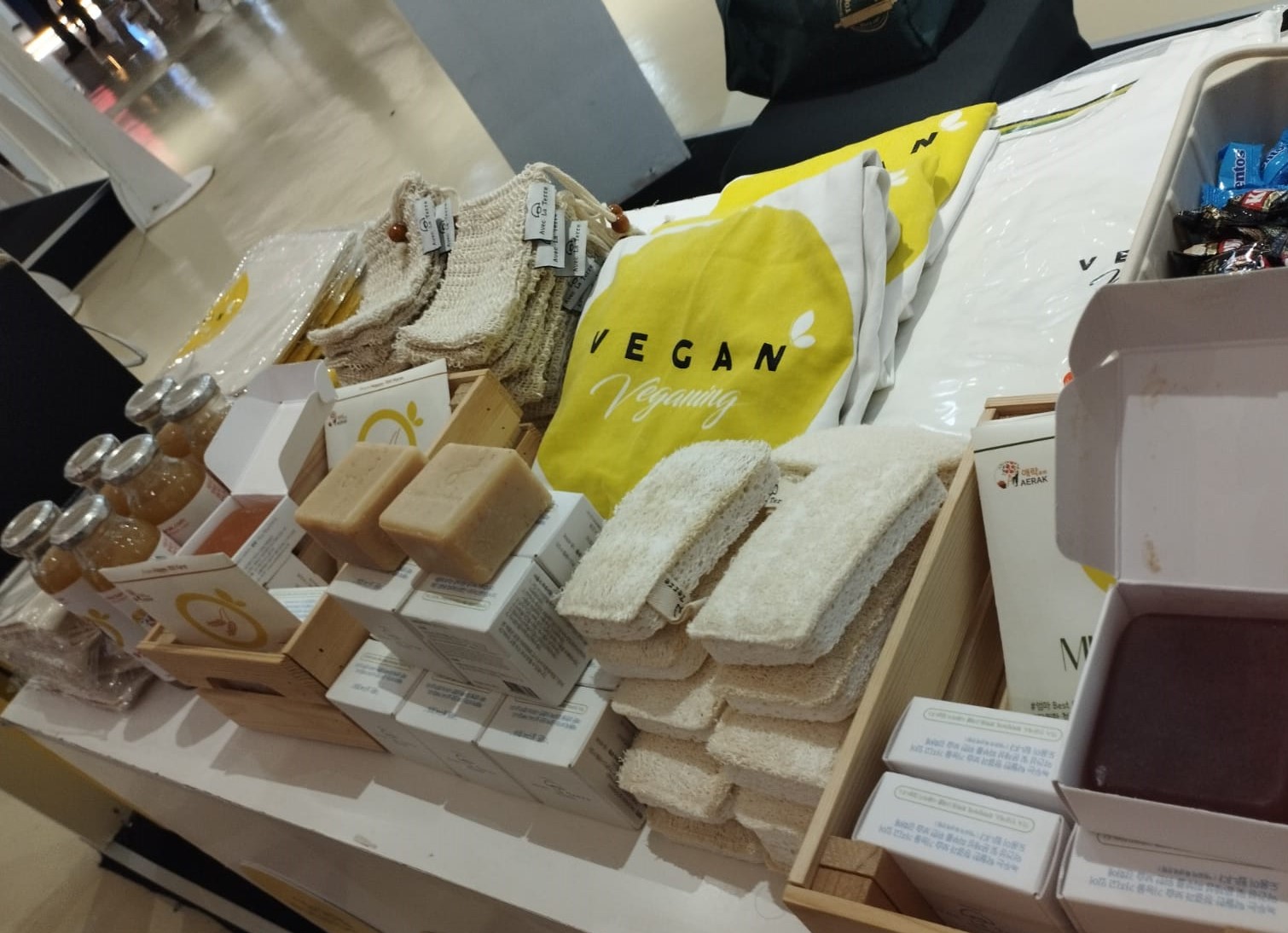 Produk Vegan Veganing asal Korea Selatan.