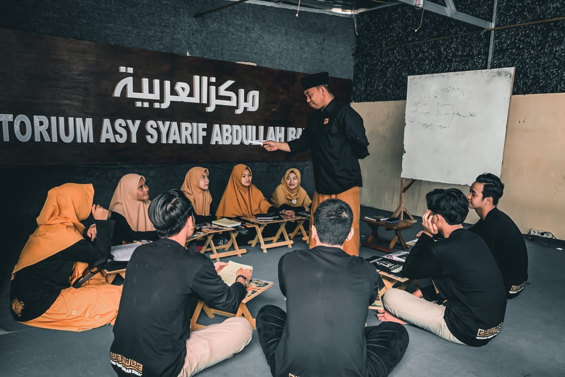 Aktivitas di Kampung Arab Pare