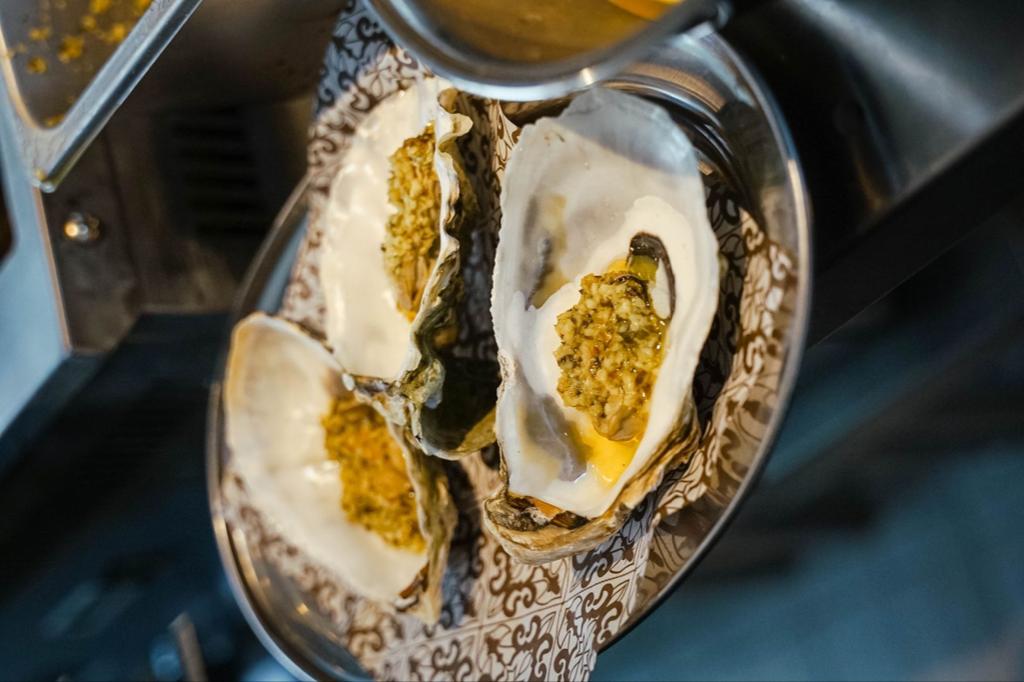 Restoran Oyster Dealer telah membuka outlet keempatnya di PIK 2, Jakarta Utara.   