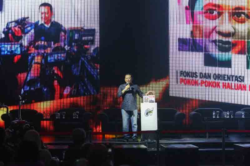 Bamsoet Apresiasi Buku News Maker, Satu Dasawarsa The Politician Senayan