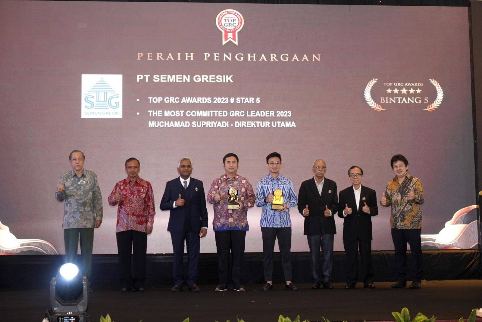 PT Semen Gresik berhasil meraih dua penghargaan bergengsi dalam ajang TOP GRC Awards 2023. 