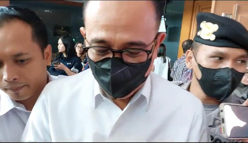 Rafael Alun Trisambodo mengaku tetap mencintai putranya Mario Dandy Satriyo apapun vonis yang akan dijatuhkan majelis hakim.